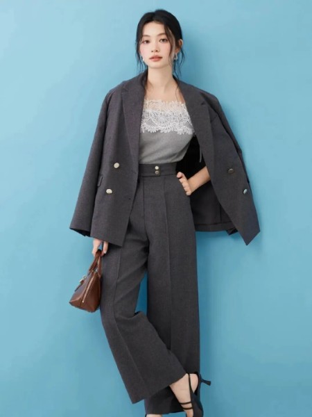Snidel女装品牌最新产品展示