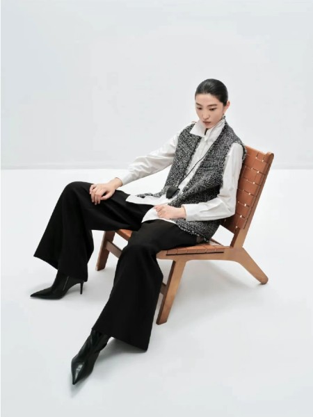 她图(TATU)女装品牌2025秋冬最新产品展示