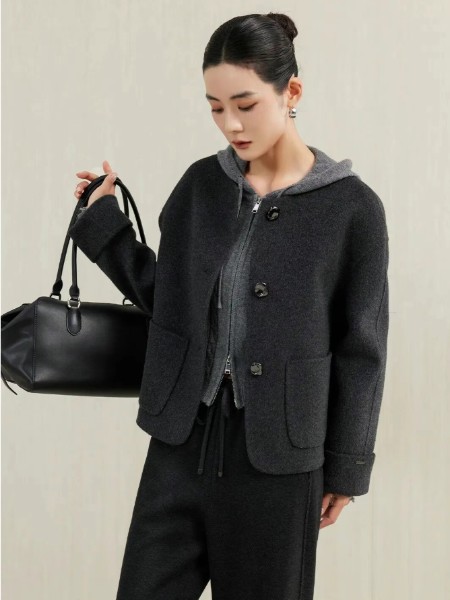 西纳维思(Swelnus)女装品牌2025最新产品展示