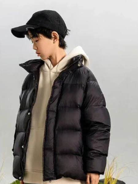 布衣草人 - BYCR童装品牌2025冬季最新产品展示