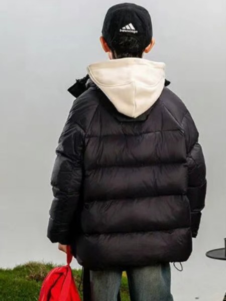 布衣草人 - BYCR童装品牌2025冬季最新产品展示