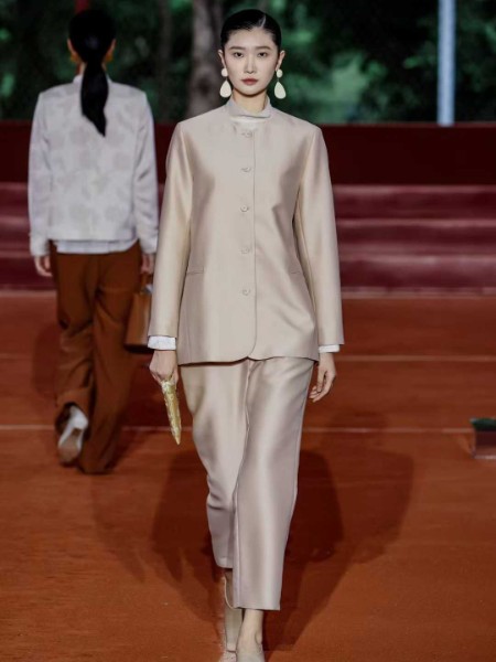 卡蔓(CARMEN)品牌商机,卡蔓(CARMEN)女装招商,卡蔓(CARMEN)女装加盟,卡蔓(CARMEN)女装合作,卡蔓(CARMEN)品牌加盟