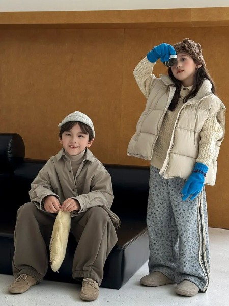 啦芙莱童装品牌2025秋冬季最新产品展示