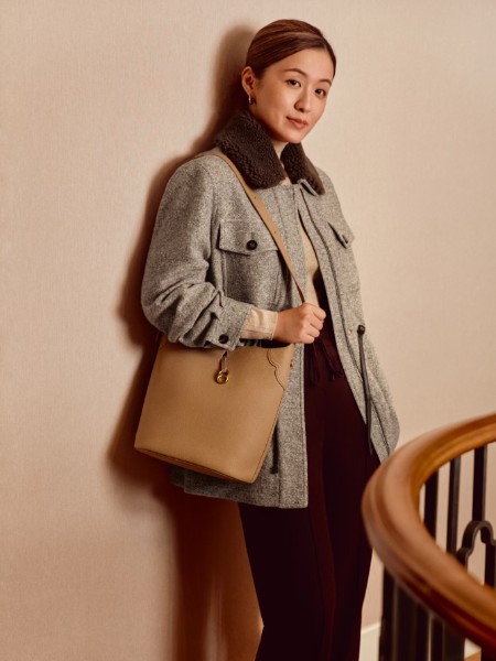 EP雅莹(EP)女装品牌2025最新产品展示