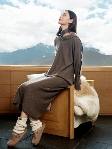 EP雅莹(EP)女装品牌2025最新产品展示