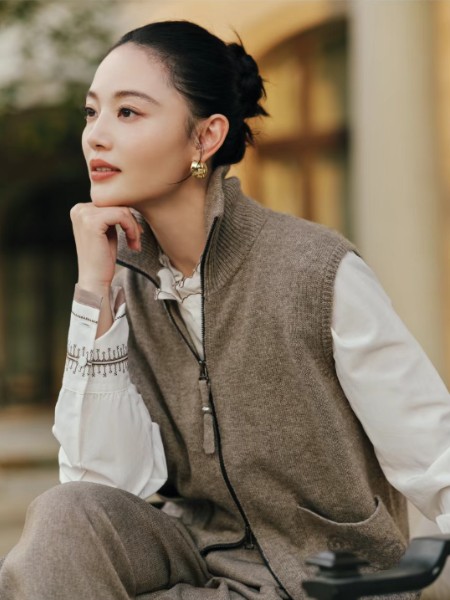 EP雅莹(EP)女装品牌2025最新产品展示