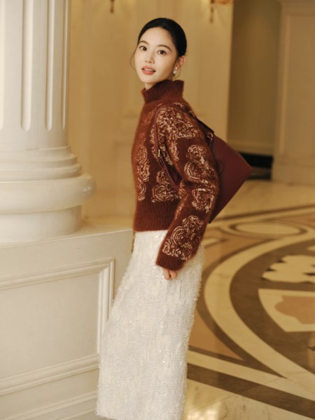 EP雅莹(EP)女装品牌2025最新产品展示