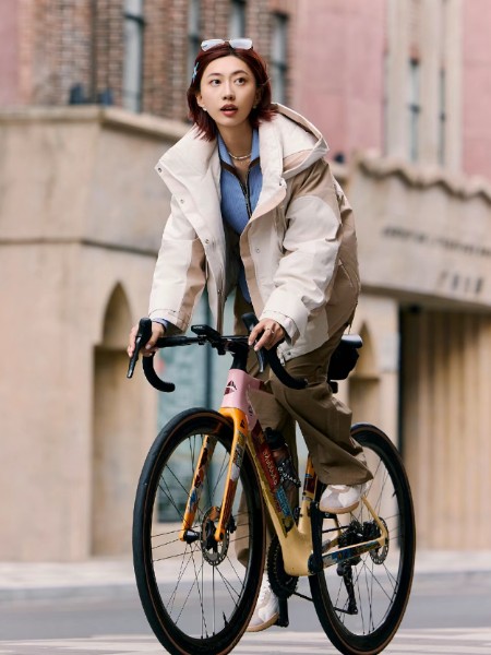 EP雅莹(EP)女装品牌2025最新产品展示