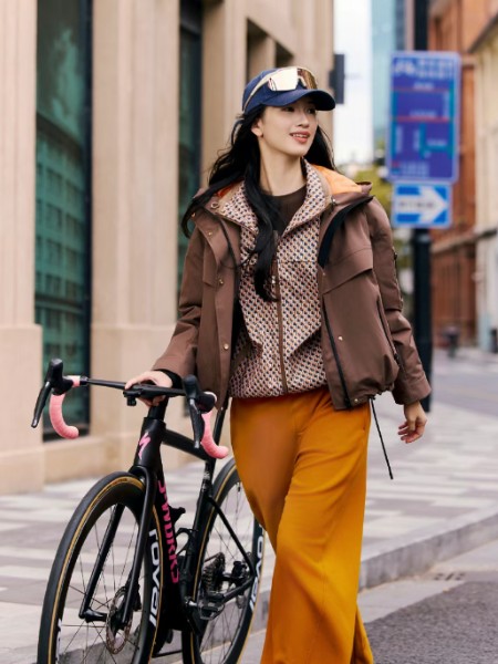 EP雅莹(EP)女装品牌2025最新产品展示