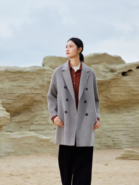 布伊轨道女装品牌2025最新产品展示