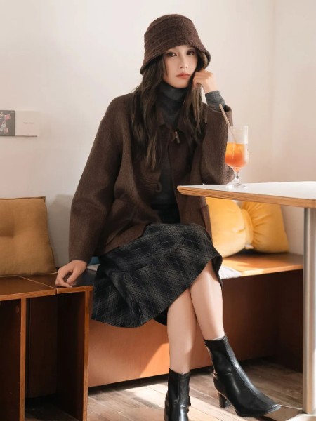 纤K&CH女装品牌2025最新产品展示