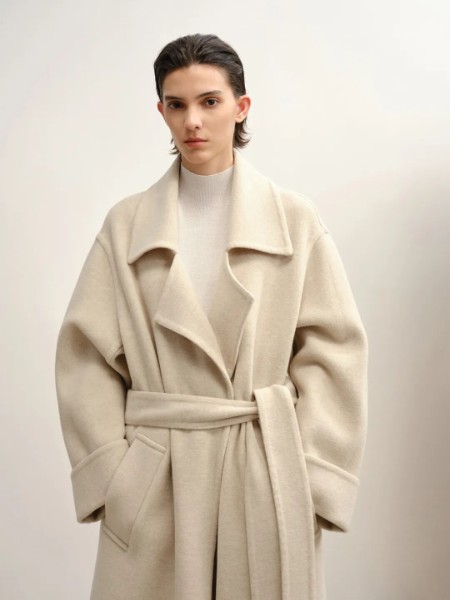 Less.女装品牌2025最新产品展示