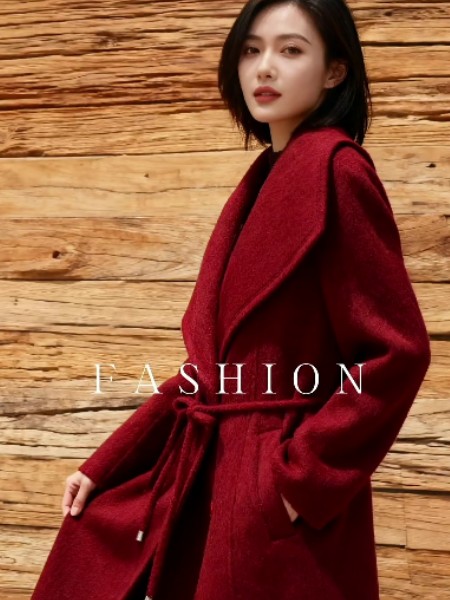 婕依妮女装品牌2025冬季最新产品展示