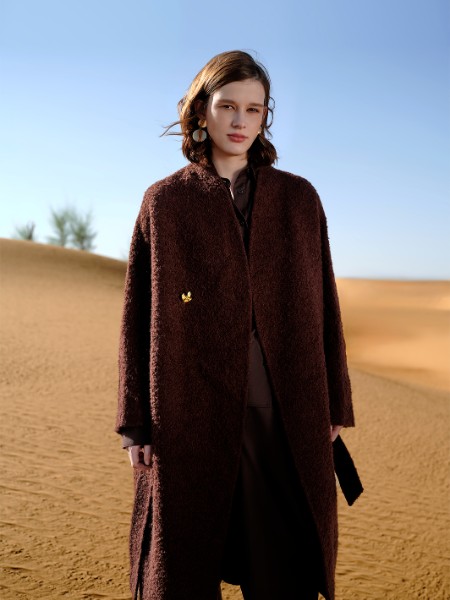 卡蔓(CARMEN)女装品牌2025冬季最新产品展示