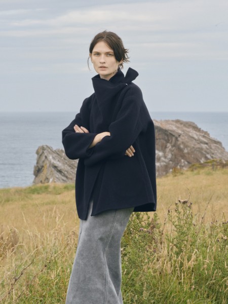 Less.女装品牌2025最新产品展示