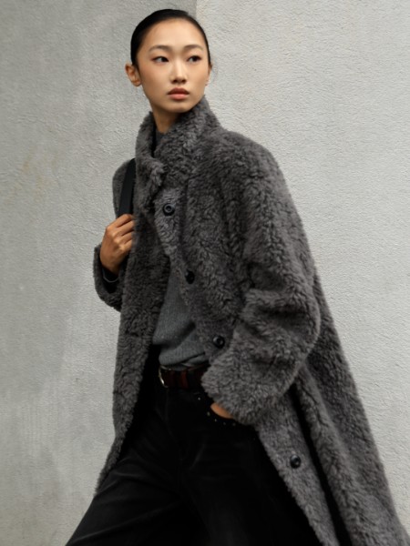 迪赛尼斯(DESIGNICE)女装品牌2025最新产品展示