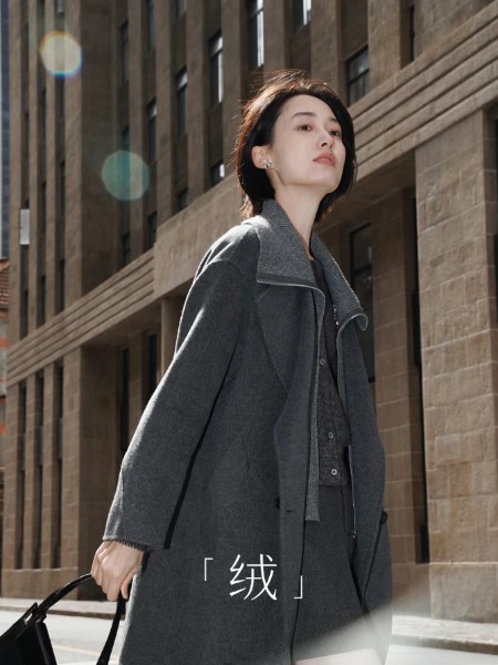 迪赛尼斯(DESIGNICE)女装品牌2025最新产品展示