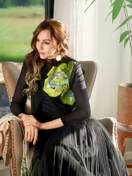 粉蓝时尚(BBLLUUEE)女装品牌2025最新产品展示