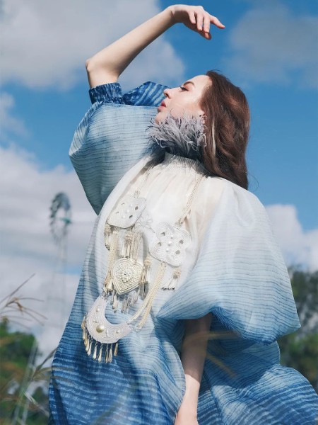 粉蓝时尚(BBLLUUEE)女装品牌2025最新产品展示