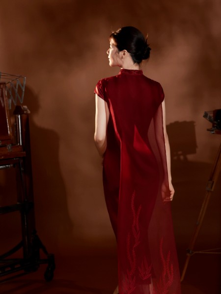 粉蓝时尚(BBLLUUEE)女装品牌2025最新产品展示