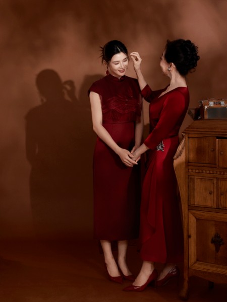 粉蓝时尚(BBLLUUEE)女装品牌2025最新产品展示