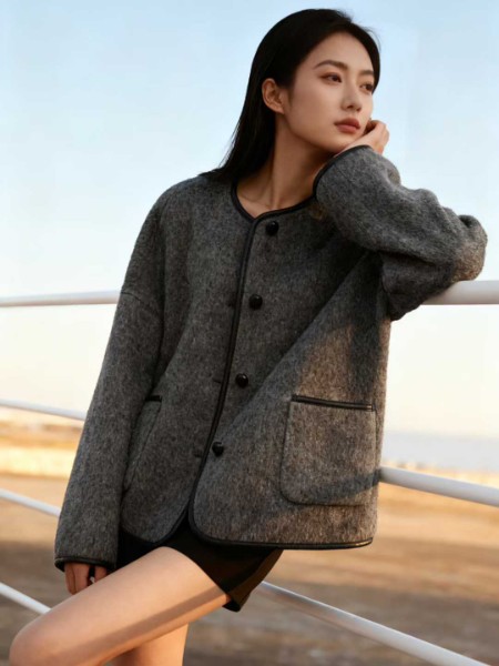 婕依妮女装品牌2025年冬季最新产品展示