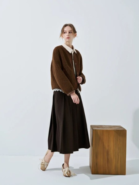 庄玛(ZHUANGMA)女装品牌2025最新产品展示