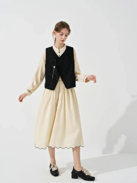 庄玛(ZHUANGMA)女装品牌2025最新产品展示