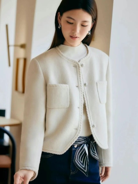 YXZ尤西子(YXZ)女装品牌2025秋冬季最新产品展示