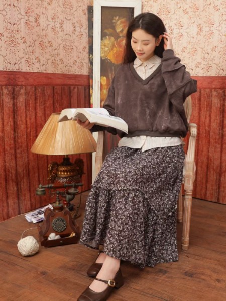 翌葳(IVVI)女裝品牌2025最新產(chǎn)品展示