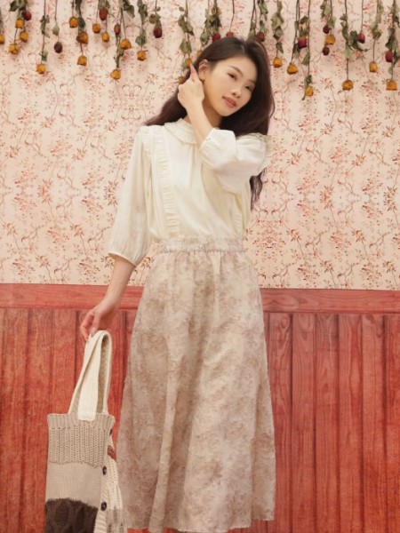 翌葳(IVVI)女裝品牌2025最新產(chǎn)品展示