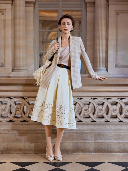 影儿时尚集团女装品牌2025最新产品展示