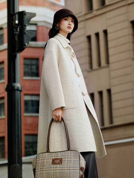 亦谷(YIGUE)女装品牌2025最新产品展示