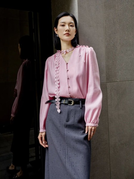 依贝奇(E·BECKY)女装品牌2025最新产品展示