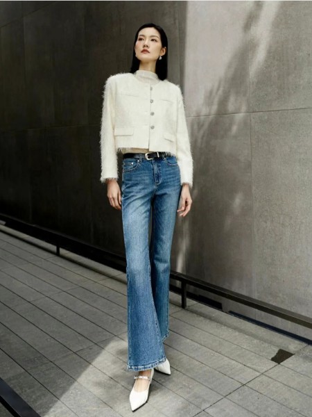 依贝奇(E·BECKY)女装品牌2025最新产品展示