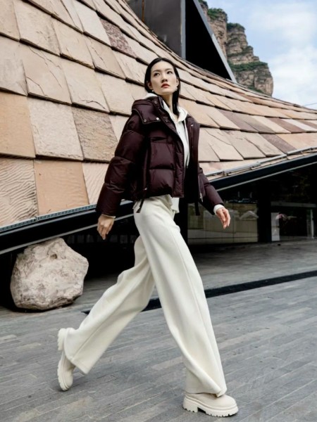 依贝奇(E·BECKY)女装品牌2025最新产品展示