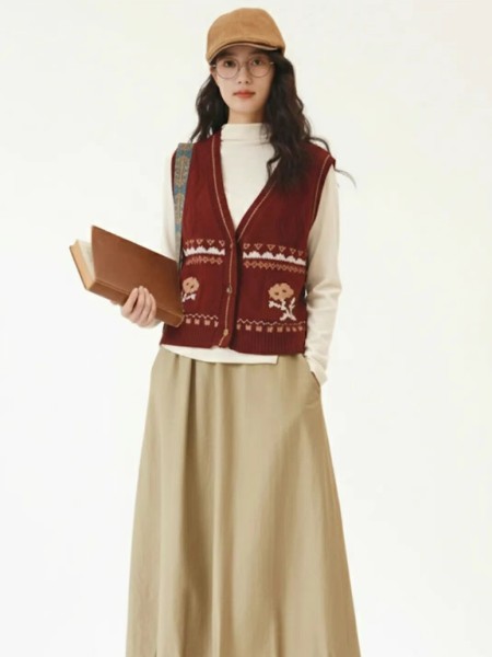 歆艾(歆艾AdmxinAi)女裝品牌2025最新產品展示