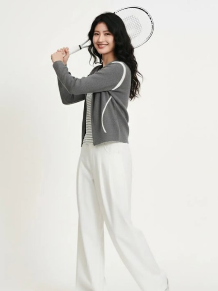 歆艾(歆艾AdmxinAi)女裝品牌2025最新產(chǎn)品展示