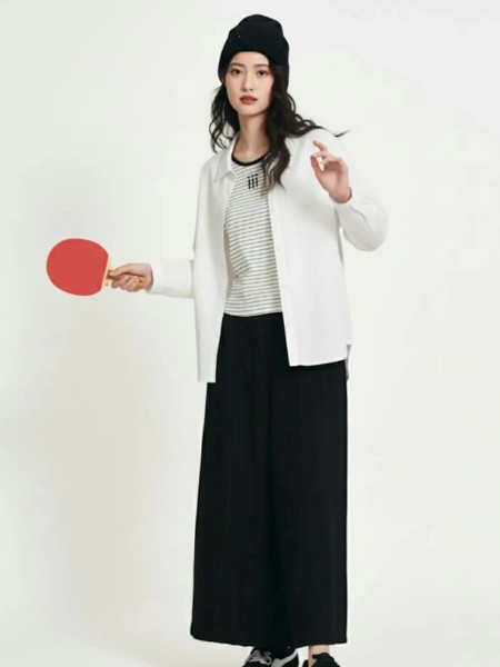 歆艾(歆艾AdmxinAi)女裝品牌2025最新產品展示