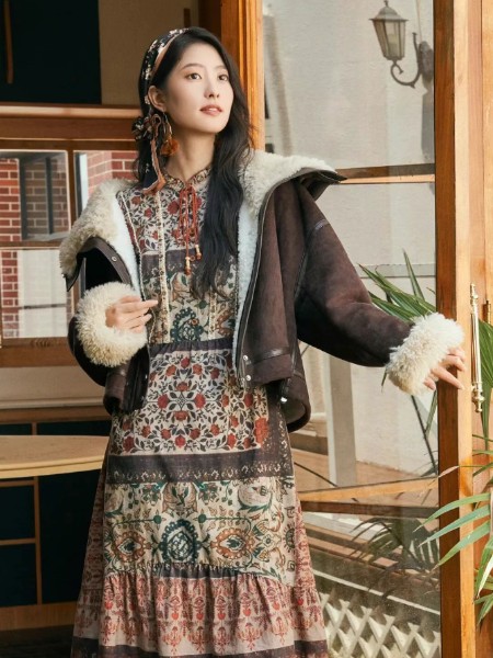 歆艾(歆艾AdmxinAi)女裝品牌2025最新產(chǎn)品展示