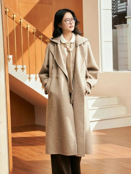 歆艾(歆艾AdmxinAi)女裝品牌2025最新產(chǎn)品展示