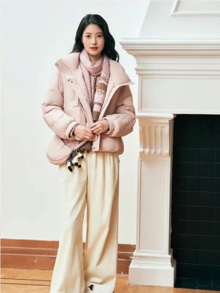 歆艾(歆艾AdmxinAi)女裝品牌2025最新產(chǎn)品展示