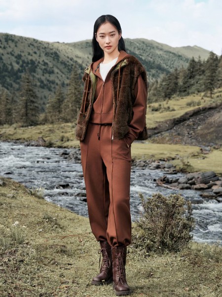 XIIBASKET十二篮(XIIBASKET)女装品牌2025最新产品展示