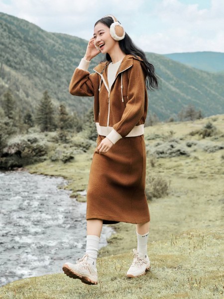 XIIBASKET十二篮(XIIBASKET)女装品牌2025最新产品展示