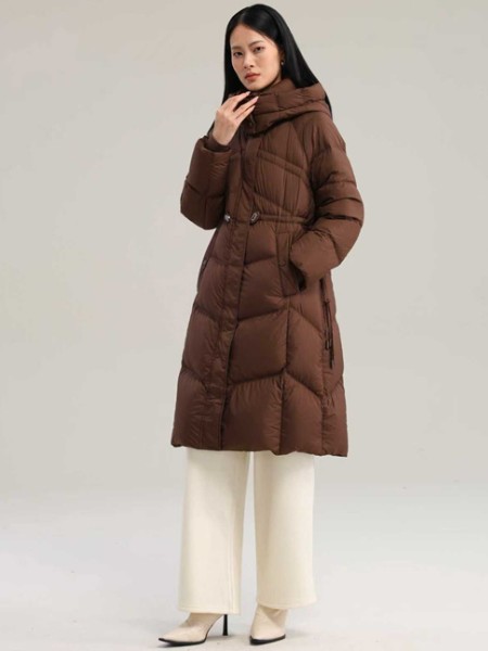 加盟艾丽哲女装需要多少启动资金？要加盟费吗？