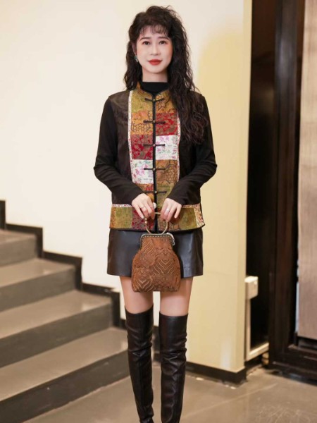 来龙女装品牌2025年新中式盘扣唐装冬季新品