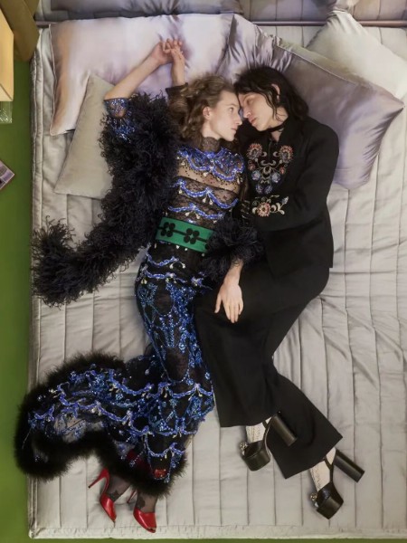 華倫天奴(valentino)女裝品牌最新產(chǎn)品展示