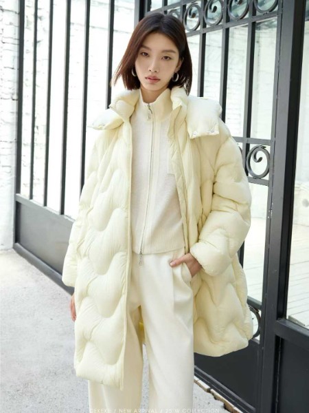 茜可可(Cekeke)女裝品牌2025冬季最新產品展示