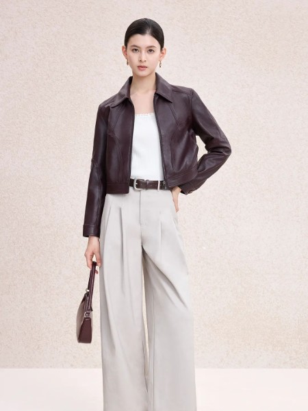 郁香菲(yuxiangfei)女裝品牌2025最新產(chǎn)品展示