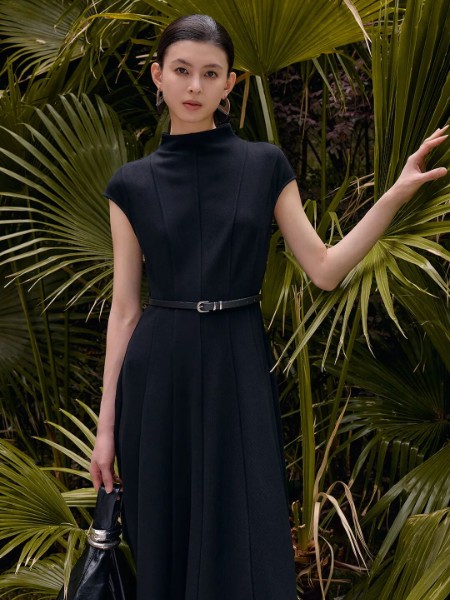 郁香菲(yuxiangfei)女裝品牌2025最新產品展示